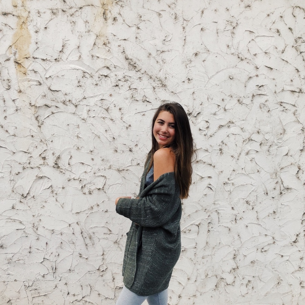 Meet your Posher, Evelyn